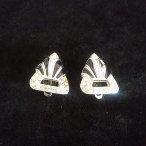Vtg Black/Silver Clip-on Earrings